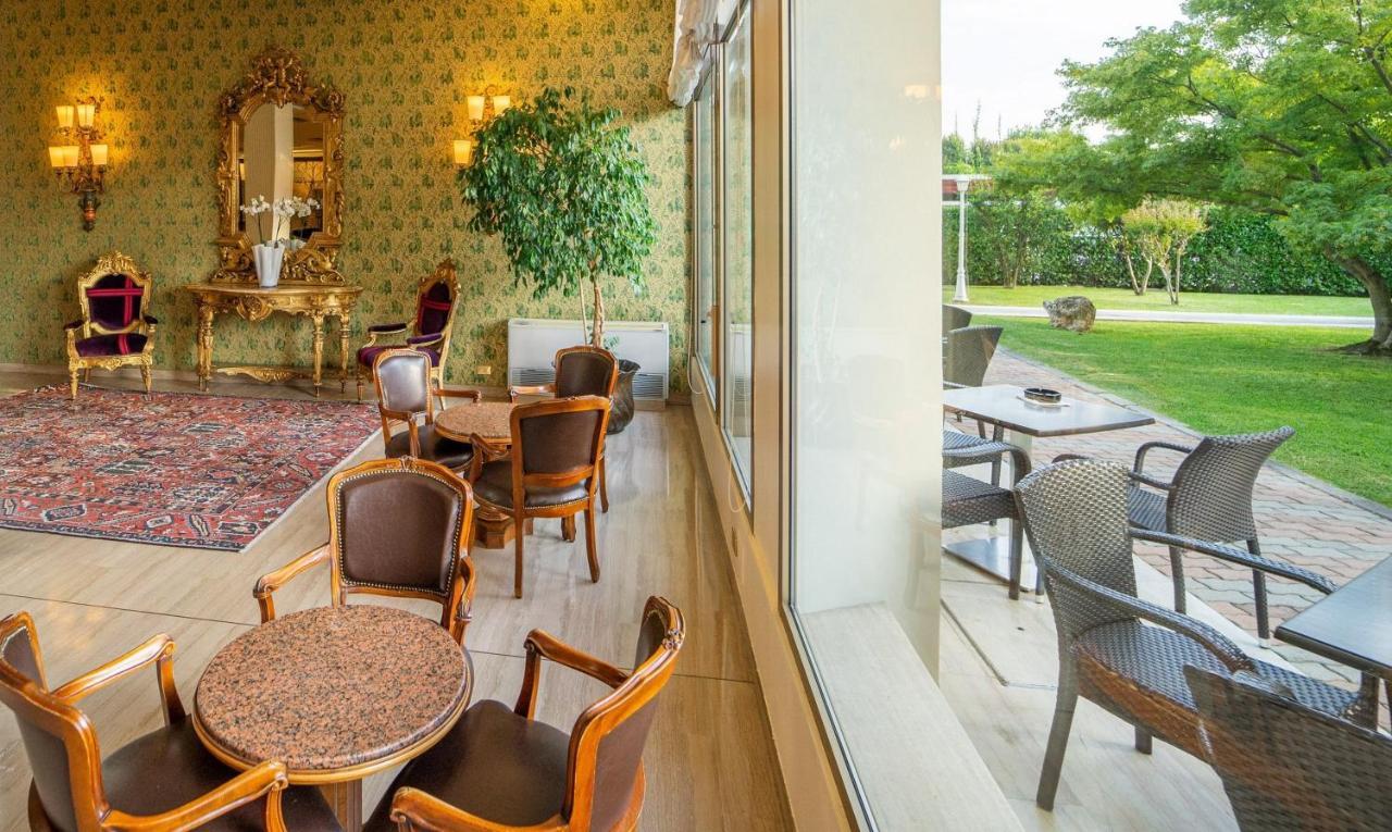 Hotel Ariston Molino Buja อาบาโนแตร์เม ภายนอก รูปภาพ